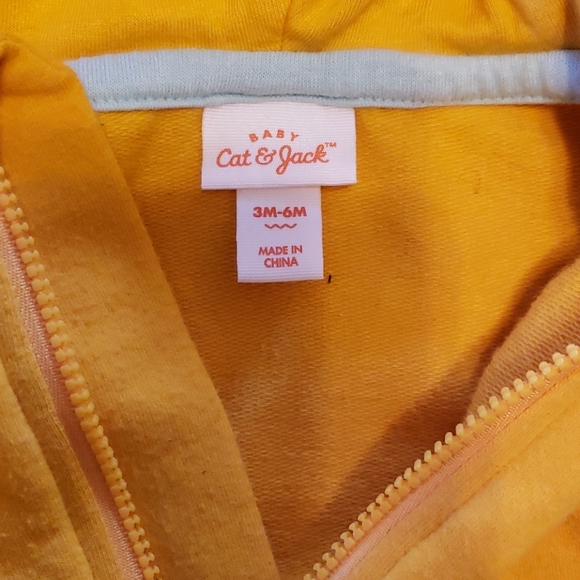 Lion hooded zip up - Picture 2 of 2